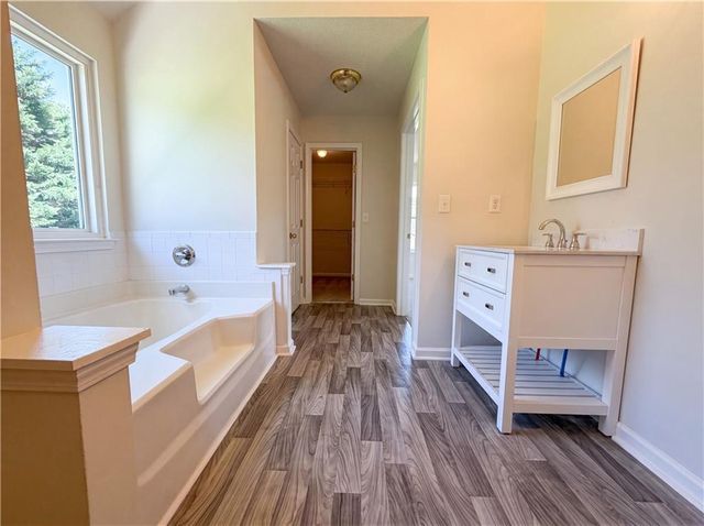 2125 Rosewood Mill Court, Loganville, GA 30052