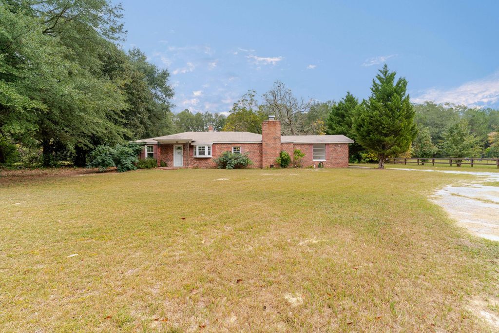 4511 Festival Trail Road, Wagener, SC 29164