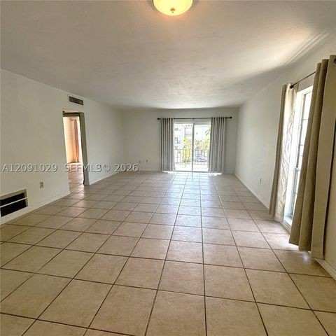 6900 N Kendall Dr A310, Pinecrest, FL 33156