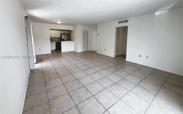 6900 N Kendall Dr A310, Pinecrest, FL 33156