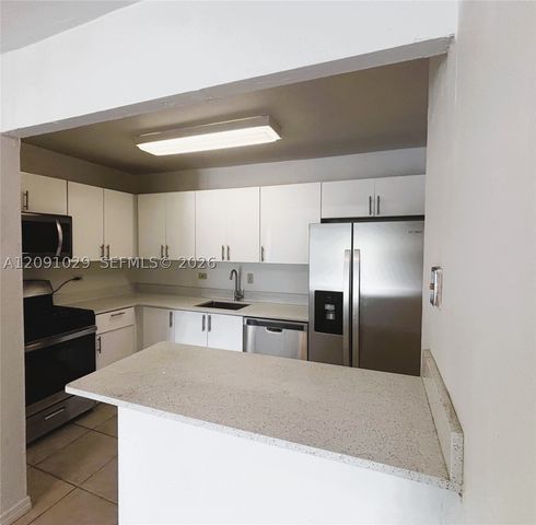 6900 N Kendall Dr A310, Pinecrest, FL 33156