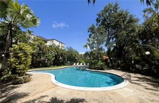 6900 N Kendall Dr A310, Pinecrest, FL 33156