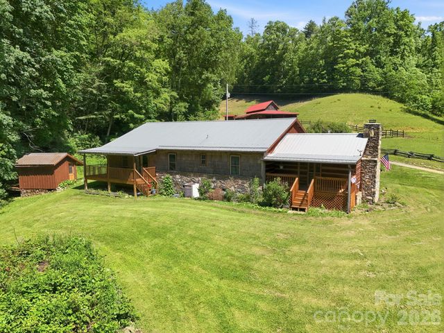 1005 Smith Creek Road, Mars Hill, NC 28754