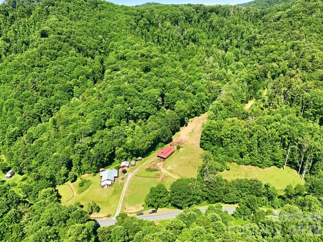 1005 Smith Creek Road, Mars Hill, NC 28754