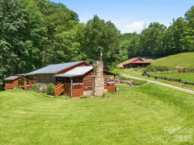 1005 Smith Creek Road, Mars Hill, NC 28754