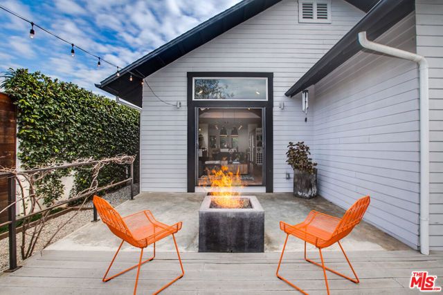 663 San Juan Avenue, Los Angeles, CA 90291
