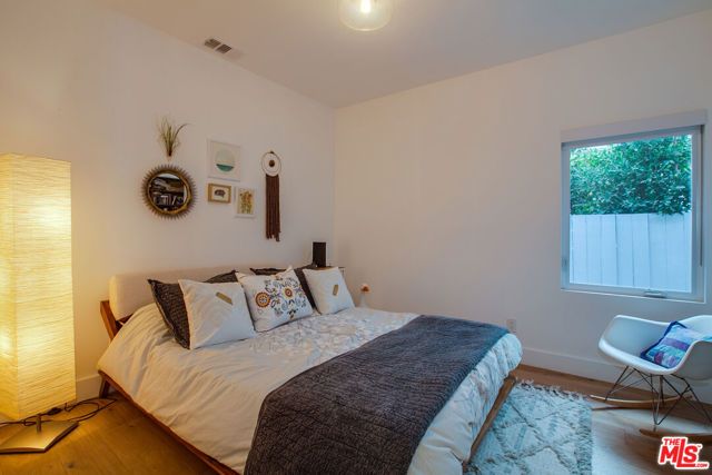 663 San Juan Avenue, Los Angeles, CA 90291