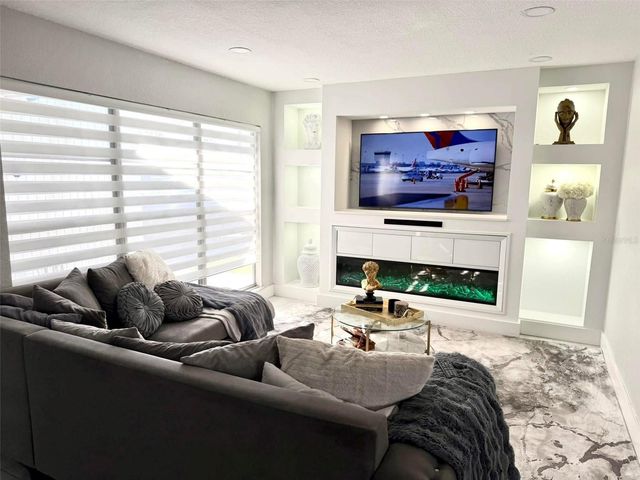 8503 WOODBRIDGE BOULEVARD, Tampa, FL 33615