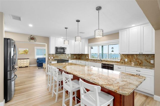 9048 WHARF AVE, Placida, FL 33946