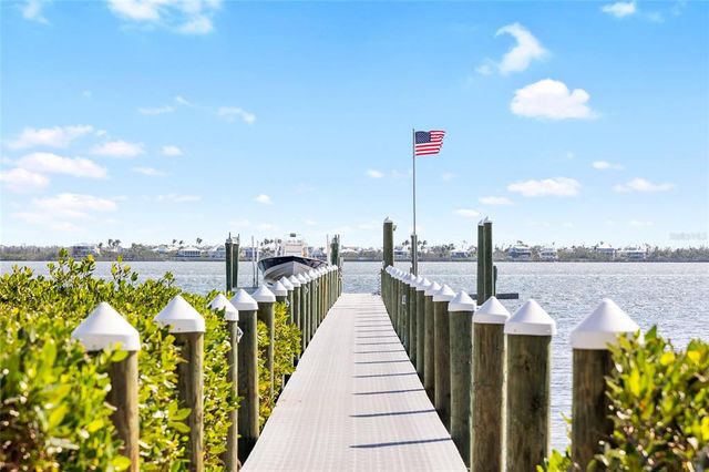 9048 WHARF AVE, Placida, FL 33946