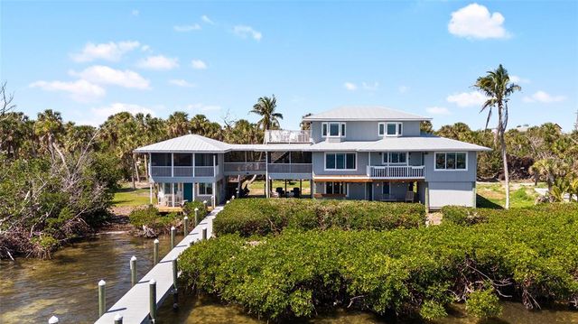 9048 WHARF AVE, Placida, FL 33946