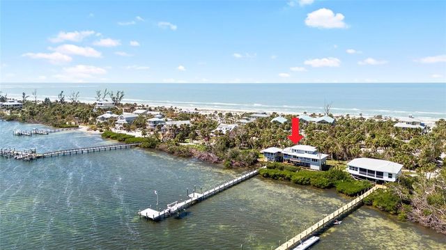 9048 WHARF AVE, Placida, FL 33946