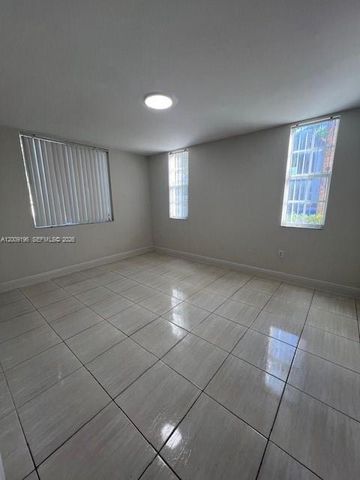 520 SW 111th Ave 101, Pembroke Pines, FL 33025