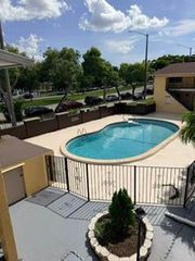 2285 NE 172nd Street 15, North Miami Beach, FL 33160