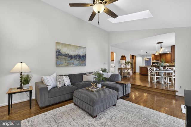 15067 BROWN POST LN, Centreville, VA 20121