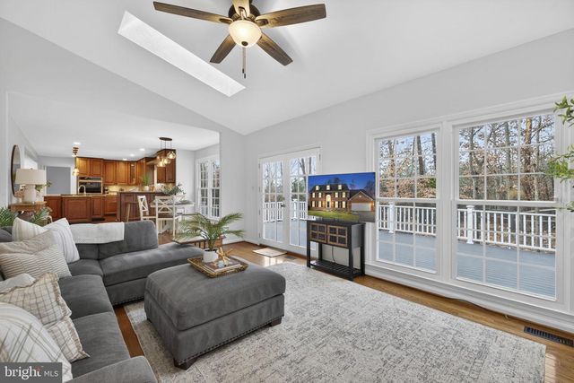 15067 BROWN POST LN, Centreville, VA 20121