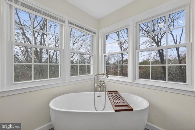 15067 BROWN POST LN, Centreville, VA 20121