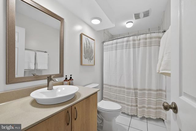 15067 BROWN POST LN, Centreville, VA 20121