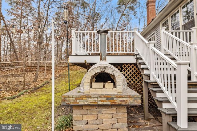 15067 BROWN POST LN, Centreville, VA 20121