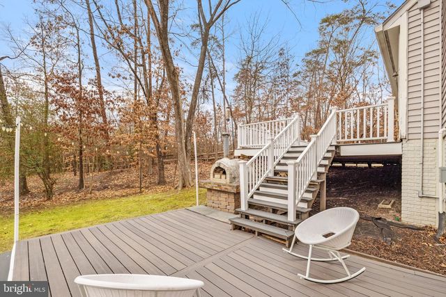 15067 BROWN POST LN, Centreville, VA 20121