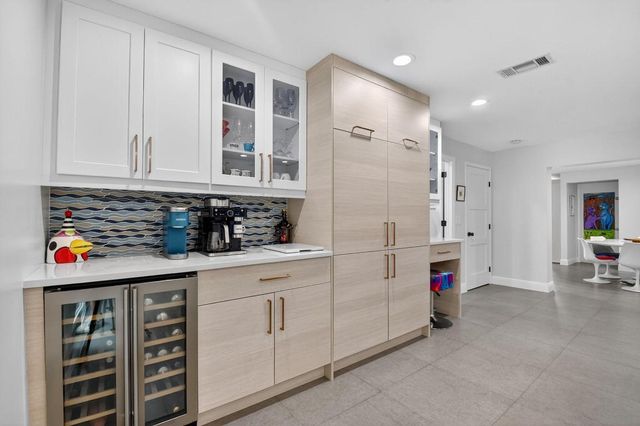 3957 NW 7th Court, Delray Beach, FL 33445