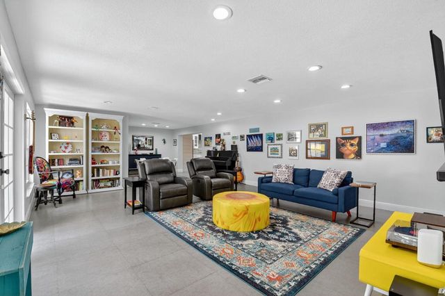 3957 NW 7th Court, Delray Beach, FL 33445