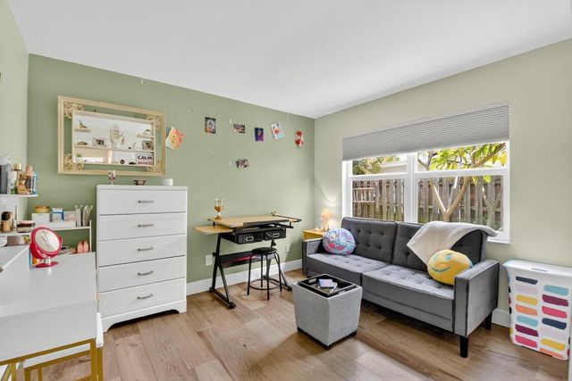 3957 NW 7th Court, Delray Beach, FL 33445