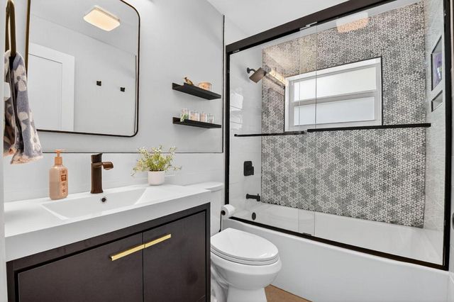 3957 NW 7th Court, Delray Beach, FL 33445