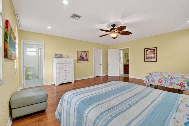 3957 NW 7th Court, Delray Beach, FL 33445