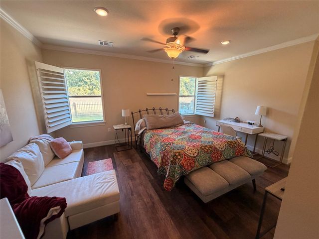 136 Wick Willow Road, Montgomery, TX 77356