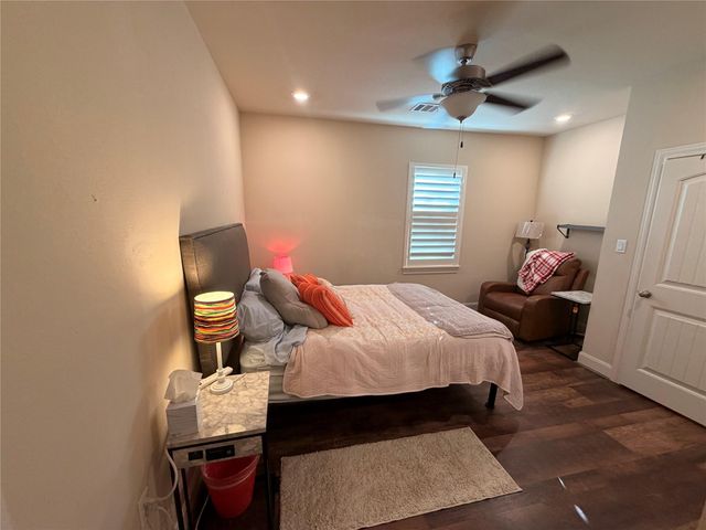 136 Wick Willow Road, Montgomery, TX 77356