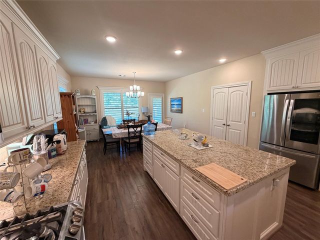 136 Wick Willow Road, Montgomery, TX 77356