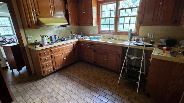 3700 Clover Valley Rd, Rocklin, CA 95677