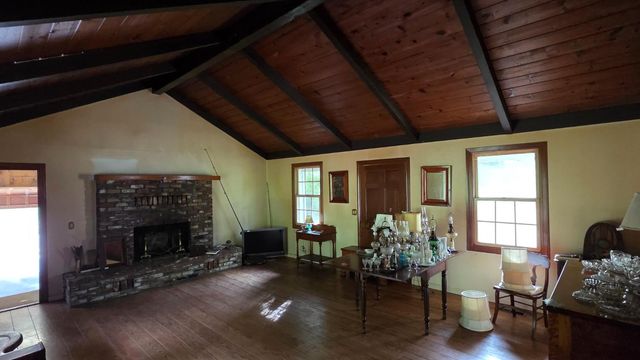 3700 Clover Valley Rd, Rocklin, CA 95677