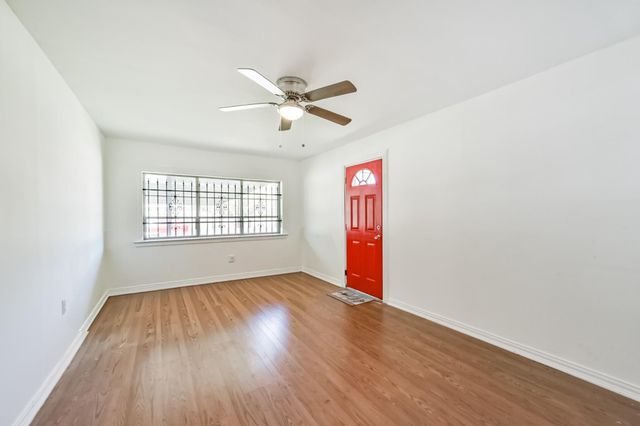 10434 Rockaway Drive, Houston, TX 77016