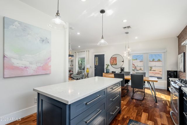 933 E GRANADA Road, Phoenix, AZ 85006