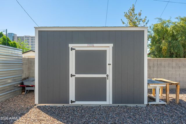 933 E GRANADA Road, Phoenix, AZ 85006