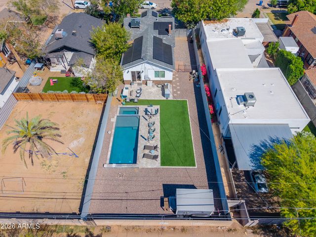 933 E GRANADA Road, Phoenix, AZ 85006