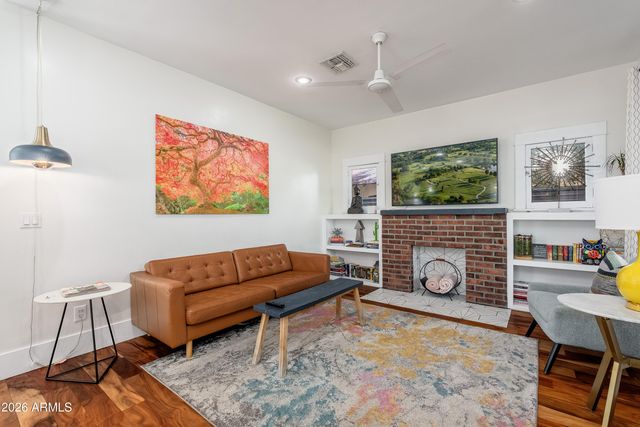 933 E GRANADA Road, Phoenix, AZ 85006