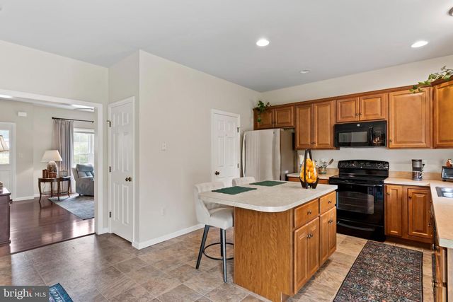 2 STONECREST TRL, Elizabethtown, PA 17022