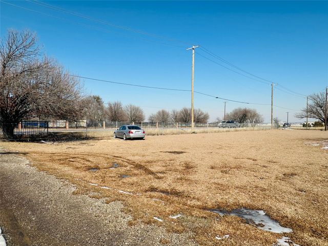 900 E Belt Line Road, Wilmer, TX 75172