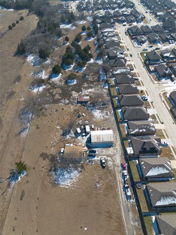 900 E Belt Line Road, Wilmer, TX 75172