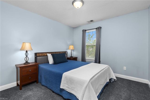 547 Mill Creek PW, Chesapeake, VA 23323