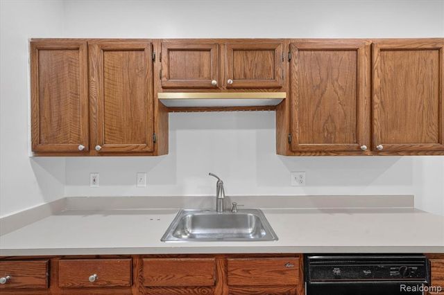 7240 Nottingham Court, West Bloomfield, MI 48322