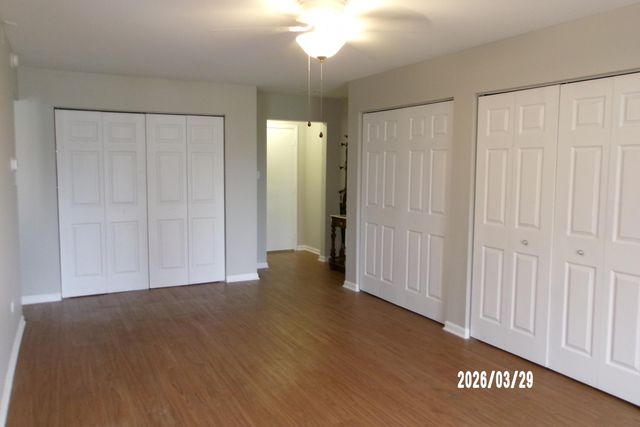 405 Old Stone Road E2, Munster, IN 46321