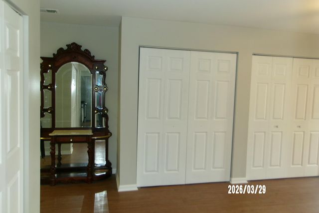 405 Old Stone Road E2, Munster, IN 46321