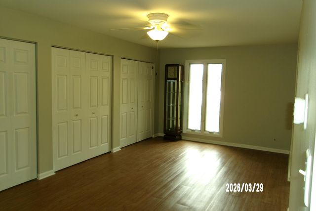 405 Old Stone Road E2, Munster, IN 46321