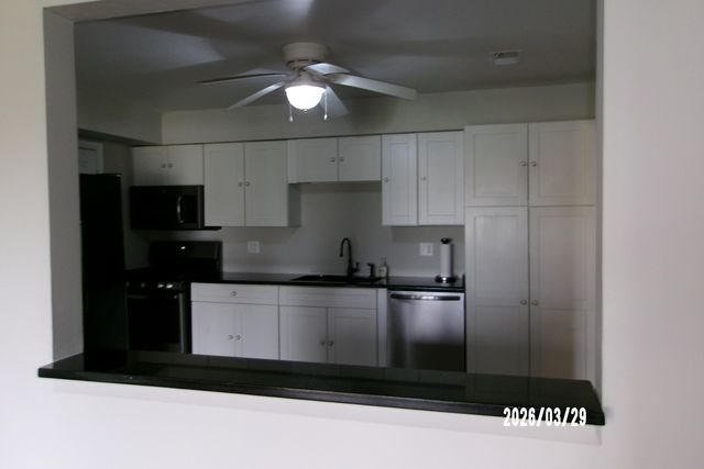 405 Old Stone Road E2, Munster, IN 46321