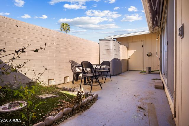 11120 W Desert Butte Drive, Sun City, AZ 85351