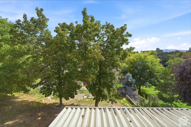 1162 E 5700 S, South Ogden, UT 84405